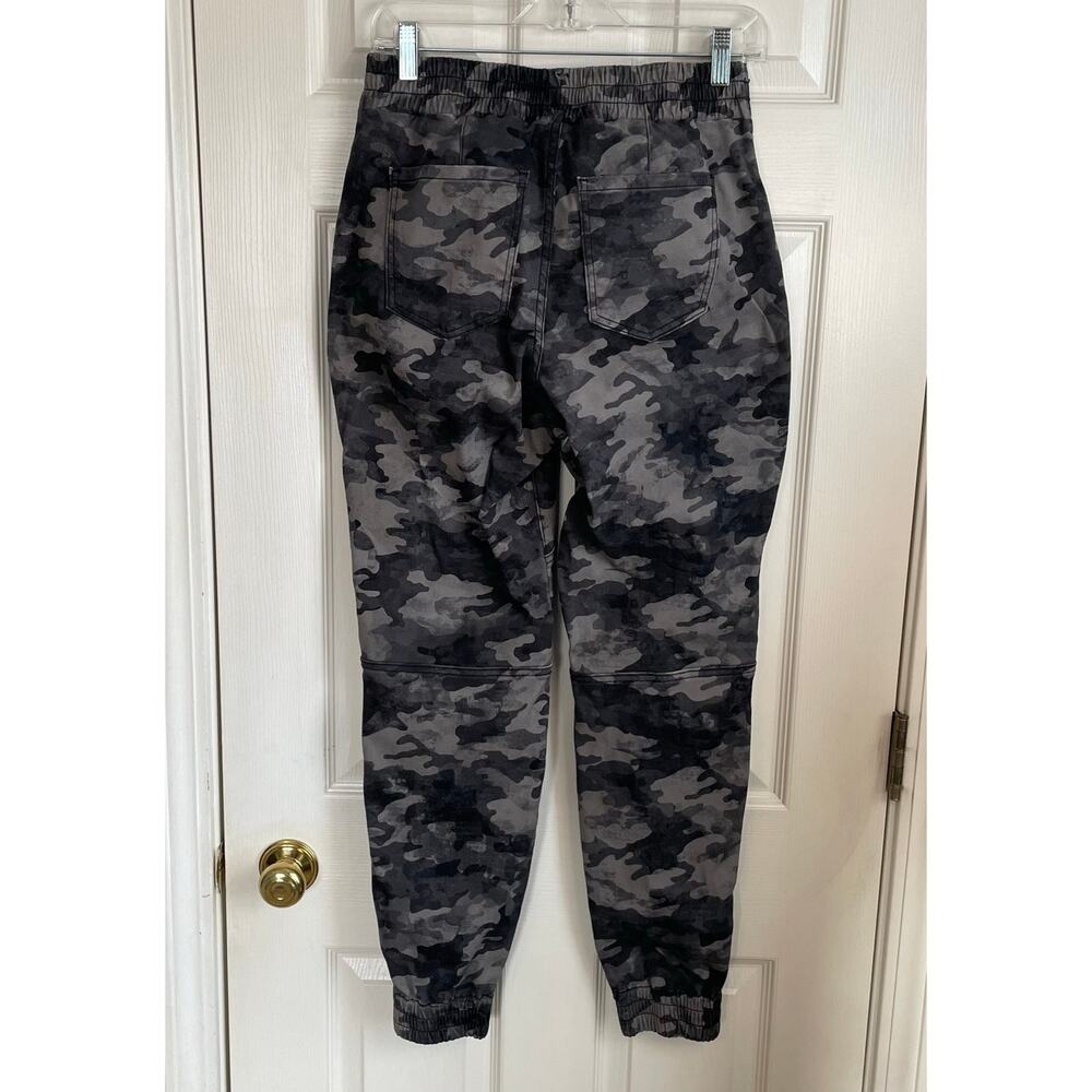 Spanx Stretch Twill Cargo Jogger Sz M Camo Black Gray Pull On Pockets Gorpcore - Picture 2 of 12